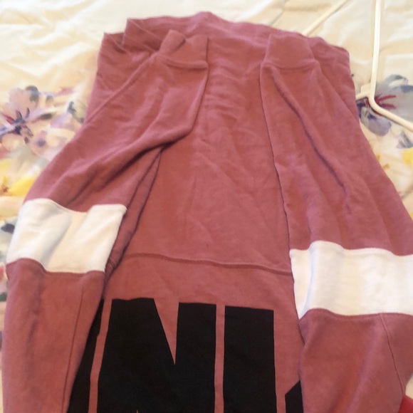 Sweatshirt - Picture 4 of 6